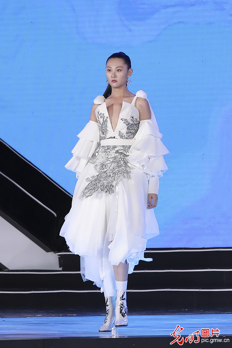第13届中国新生代时装设计大赛威海落幕