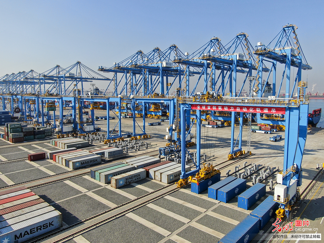 青岛港5G+氢动力自动化技术码头投产运营
