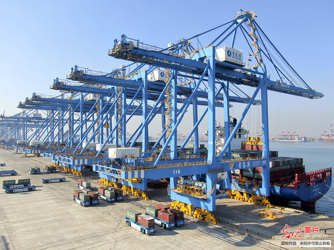 青岛港5G+氢动力自动化技术码头投产运营