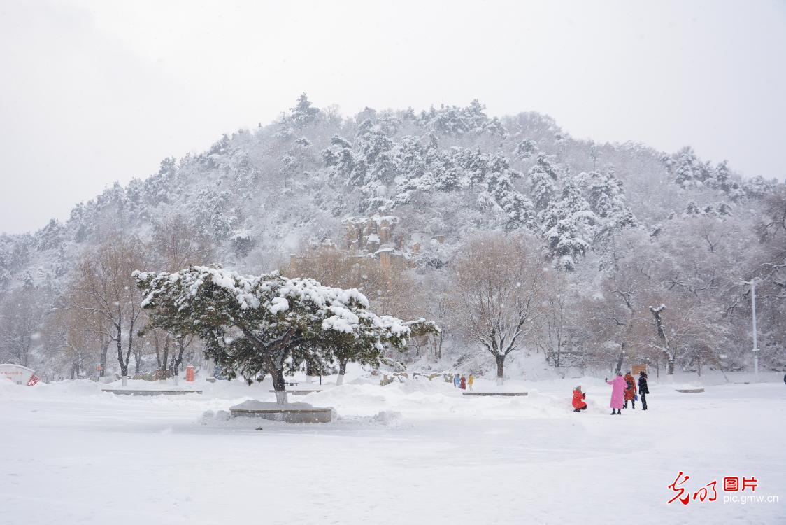 吉林北山公园雪景如画