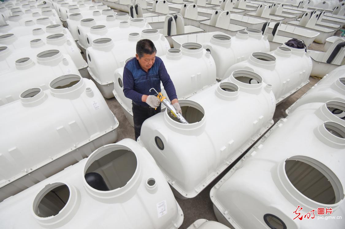 湖北荆州：“厕所革命”助推美丽乡村建设