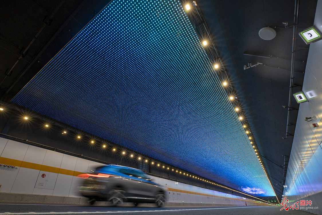 国内最长湖底隧道正式通车
