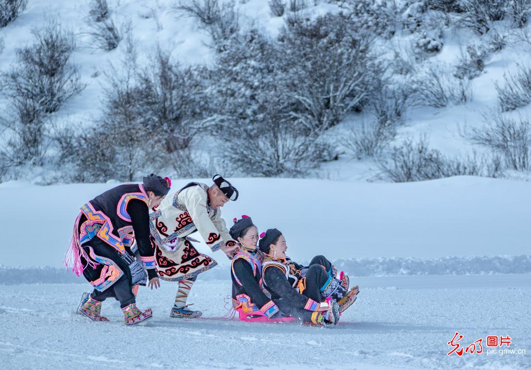 四川省第四届全民健身冰雪季在阿坝州启幕
