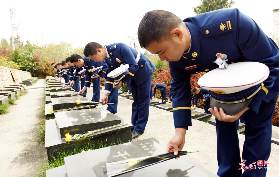 清明时节向先烈致敬