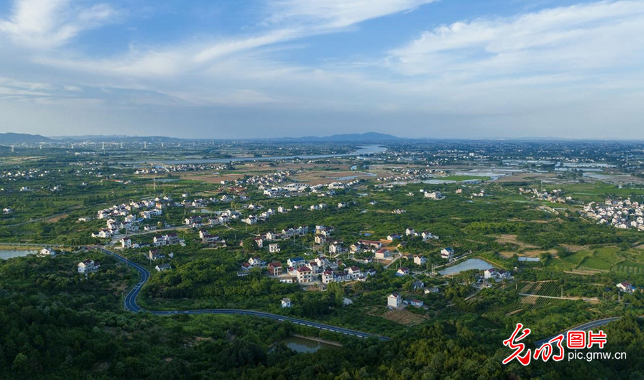 【绿水青山“瞰”中国】坚持绿色发展 绘就“生态”“富民”新乡村