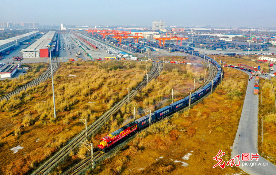 【我们的新时代】四川成都市青白江区：成都国际铁路港