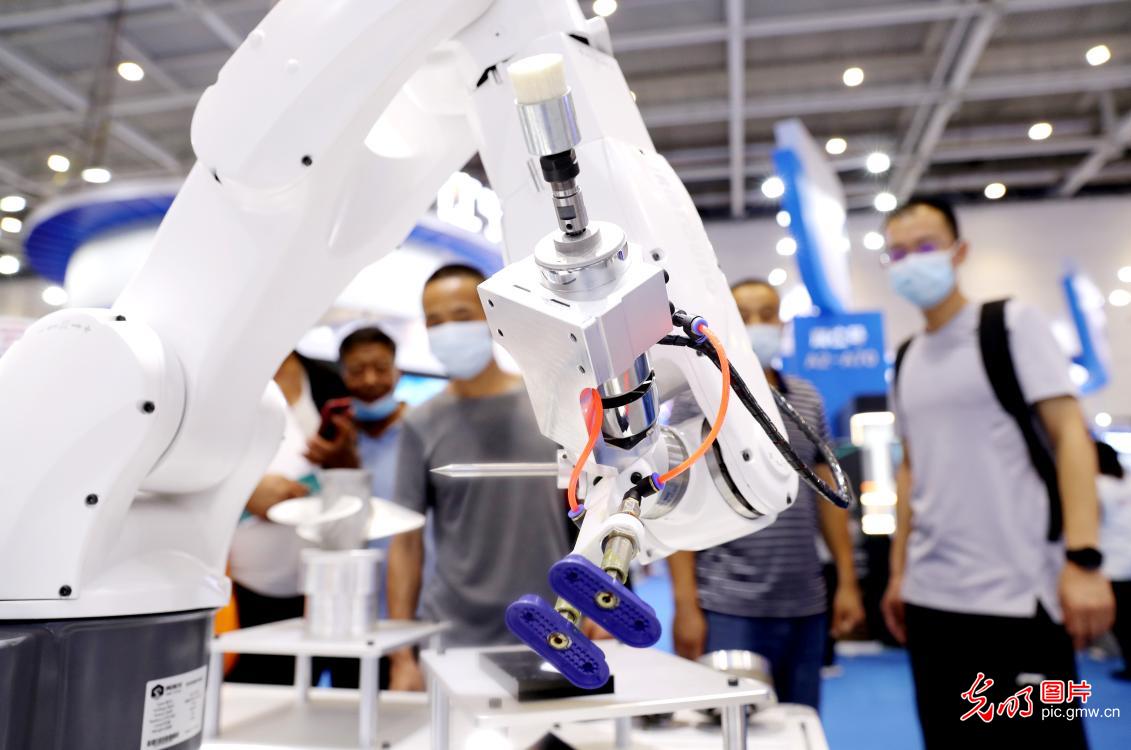 2022亚太国际智能装备博览会在青岛举行