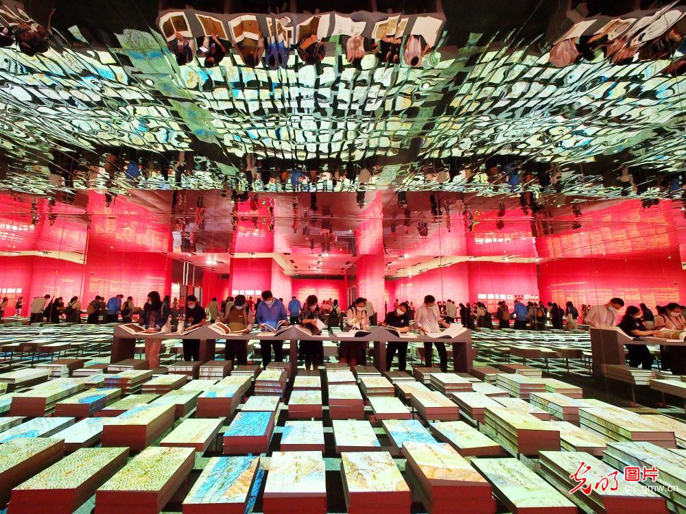 “盛世修典——‘中国历代绘画大系’成果展”在国家博物馆开幕