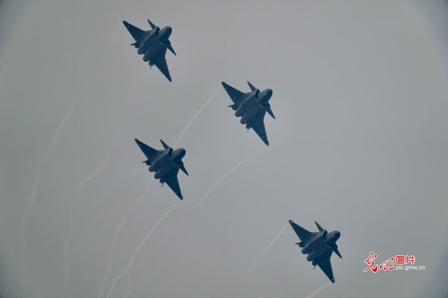 空军公布参加第十四届中国航展阵容