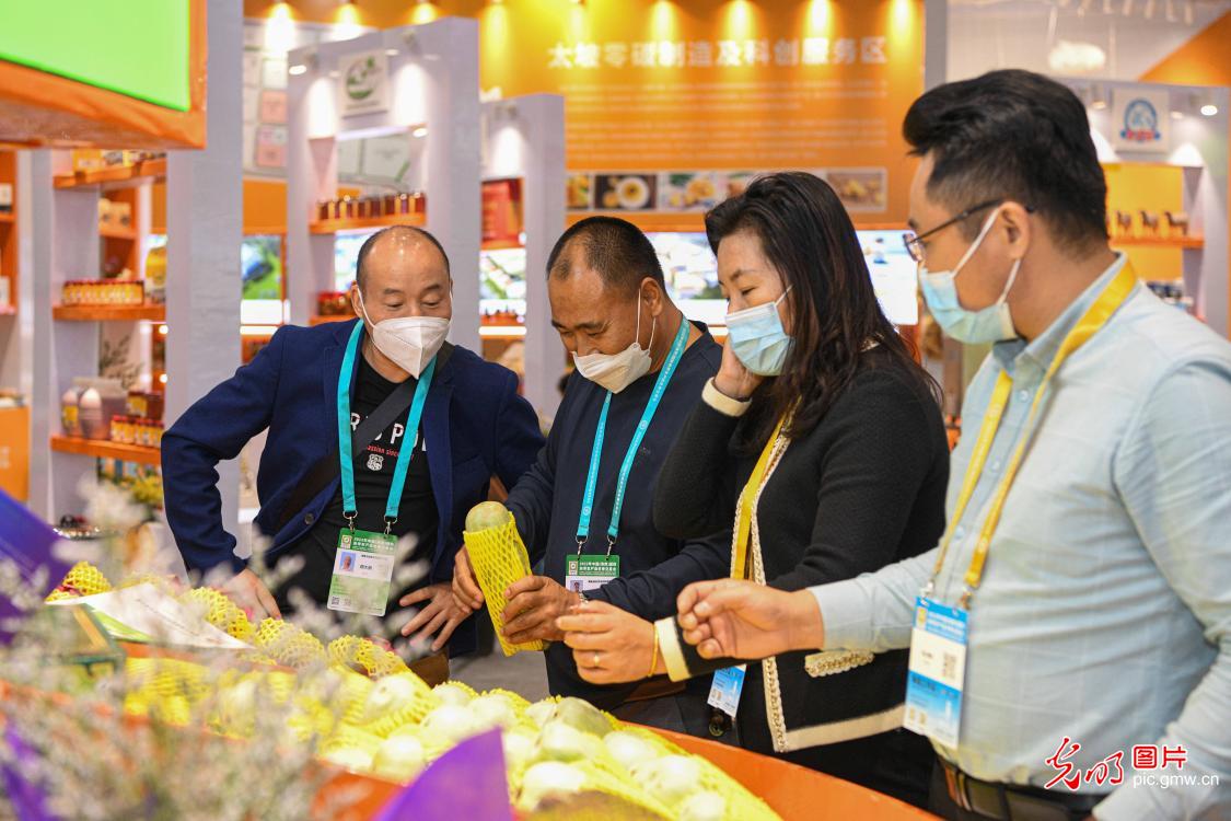 中国（海南）国际热带农产品冬季交易会开幕
