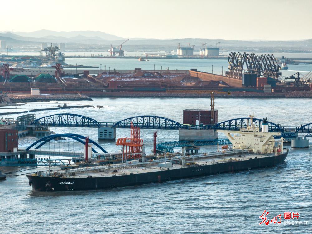 山东烟台港年吞吐量首次突破4亿吨
