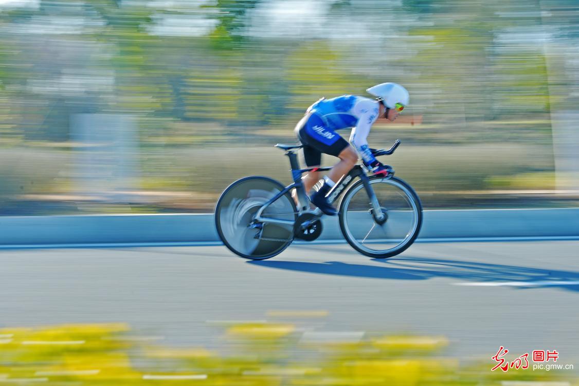 江苏常州：2022年全国公路自行车锦标赛开赛