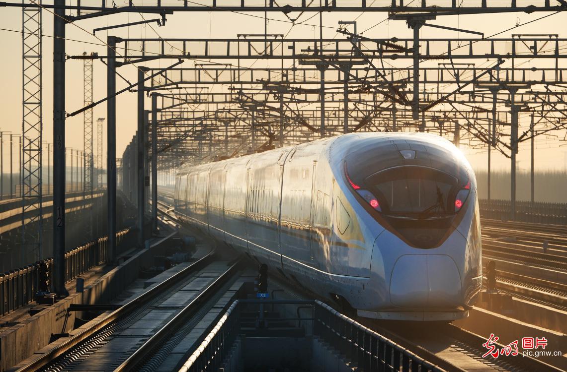 京唐京滨城际铁路开通运营
