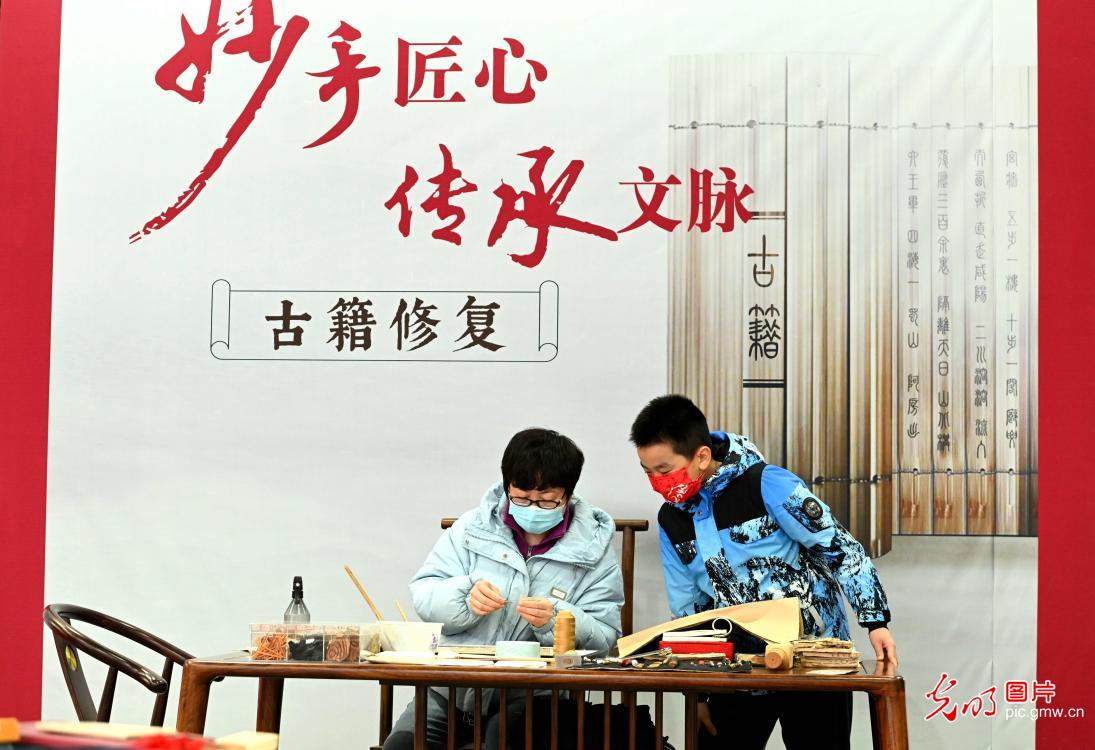 第十一届河北省特色文化产品博览交易会在石家庄举办