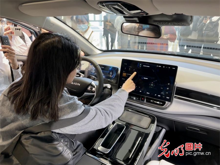 【高质量发展看中国】“高速+高质量”创新 打造世界级汽车硅谷