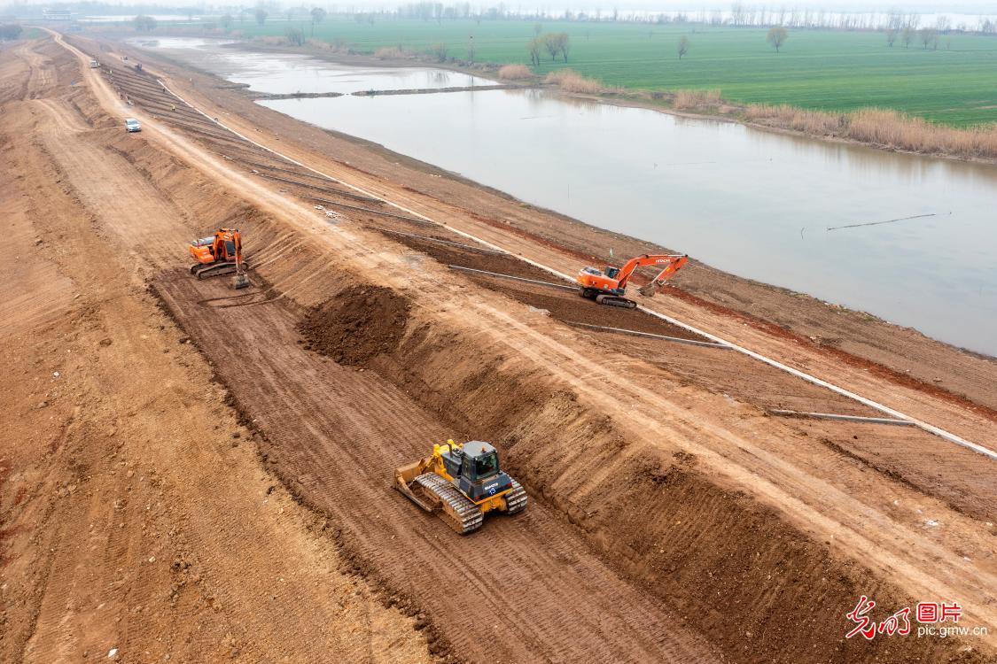 全力推进长江芜湖河段整治工程建设
