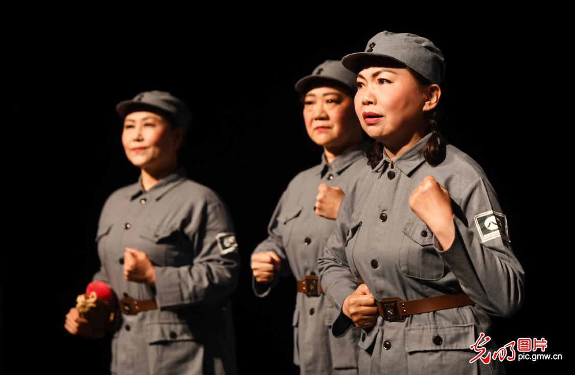 诗歌朗诵剧《让我们歌唱黄河》在京上演