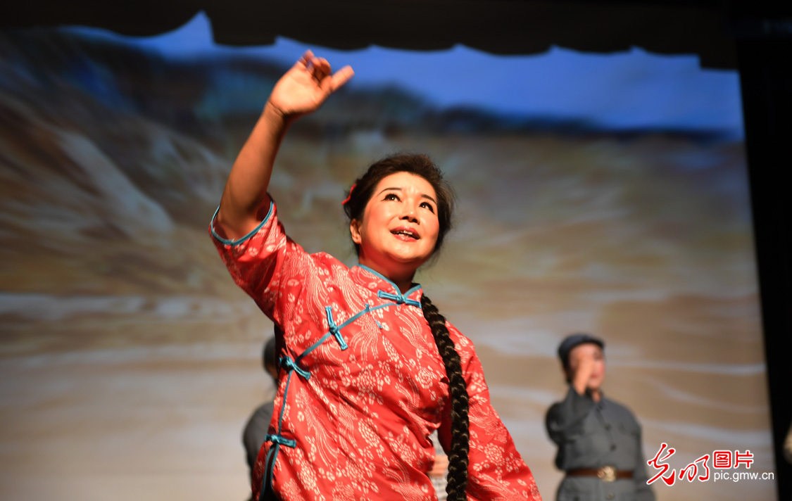 诗歌朗诵剧《让我们歌唱黄河》在京上演