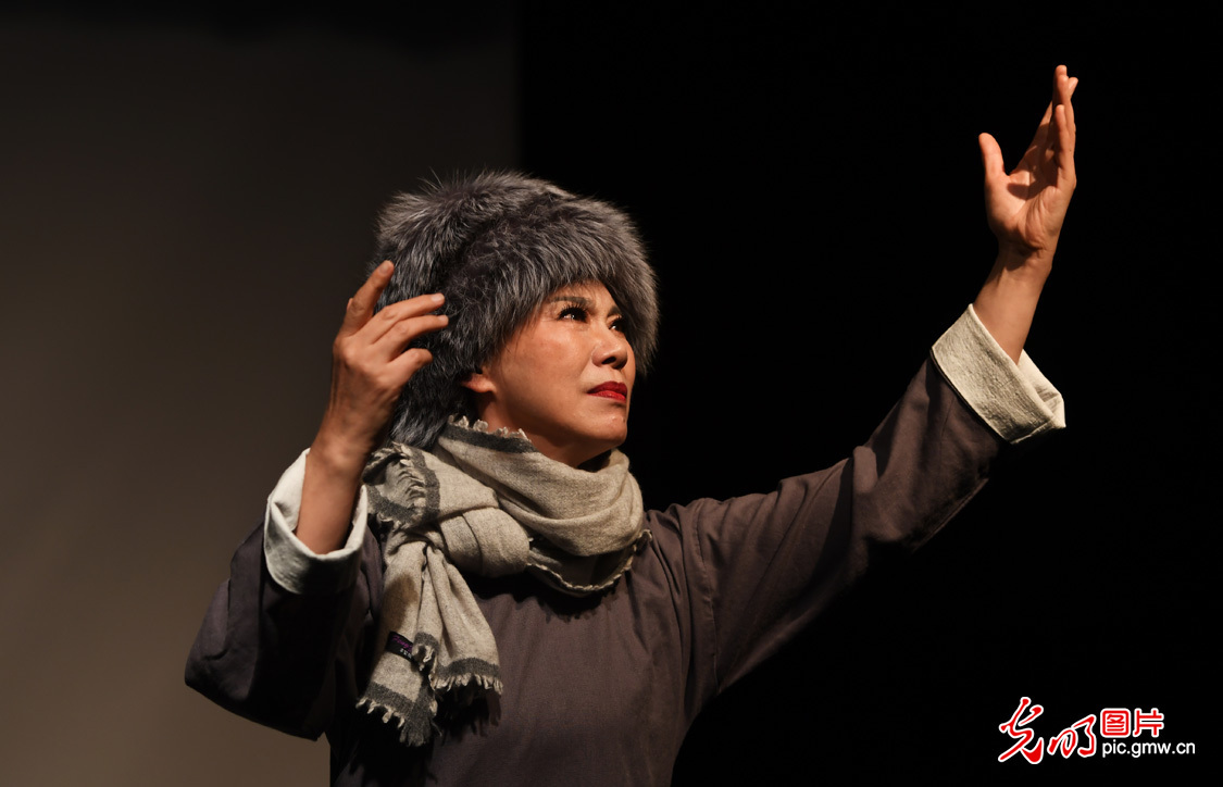 诗歌朗诵剧《让我们歌唱黄河》在京上演