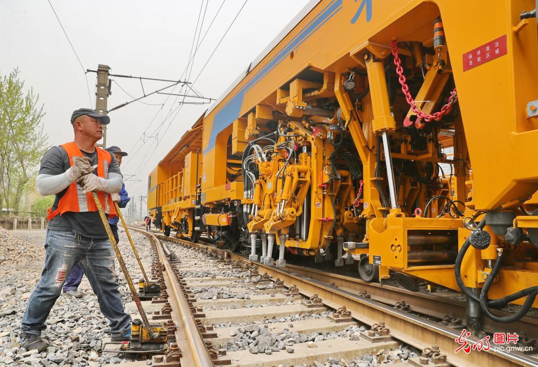 大秦铁路 春季检修