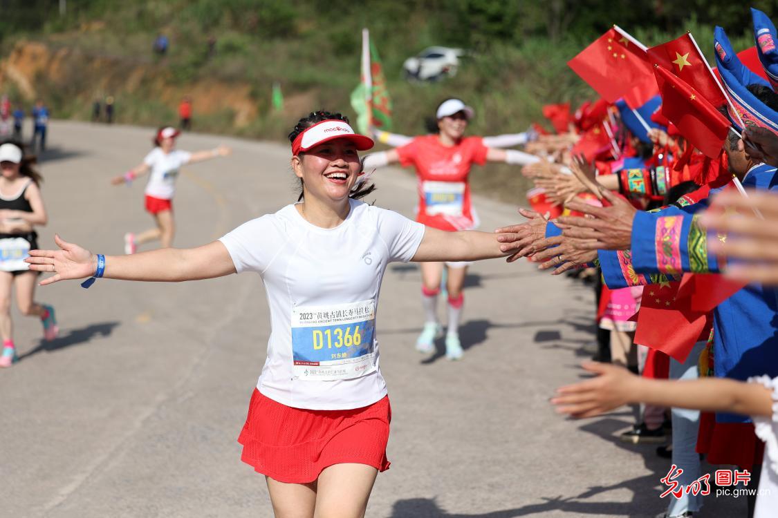 马拉松赛事 点燃全民户外运动热情 马拉松赛事 点燃全民户外运动热情