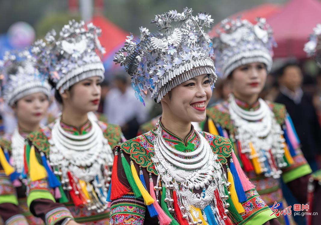 侗族大戊梁歌会在湖南通道举行 侗族大戊梁歌会在湖南通道举行