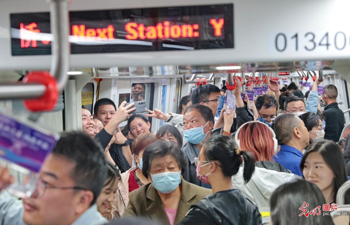 “夏夜免费乘”助力繁荣南通夜经济