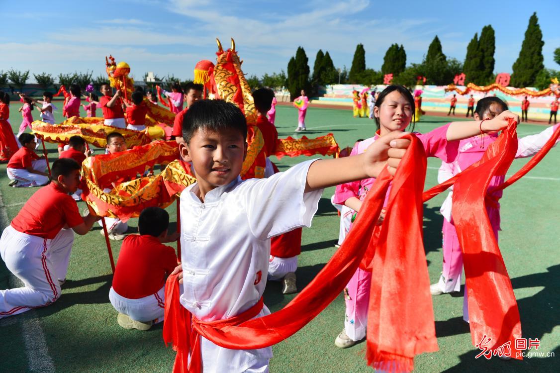 非遗进校园 文化润童心 非遗进校园 文化润童心