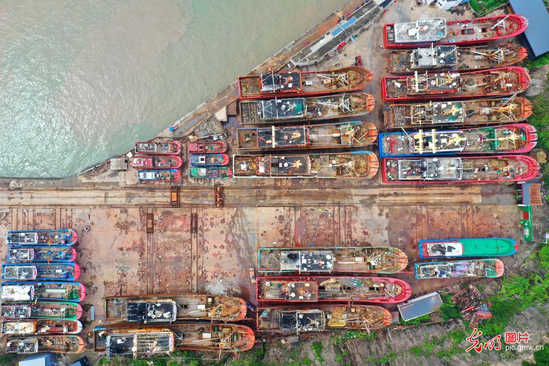 休渔季 修渔船 休渔季 修渔船