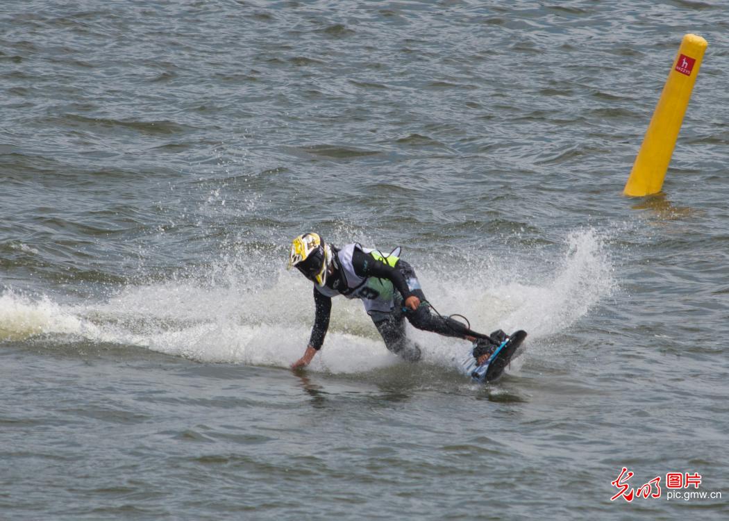 全国电动冲浪板锦标赛开赛