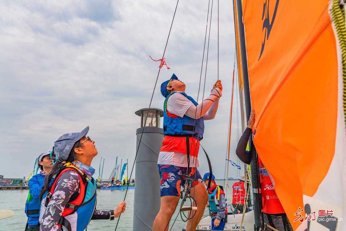 中国家庭帆船赛在苏州开赛