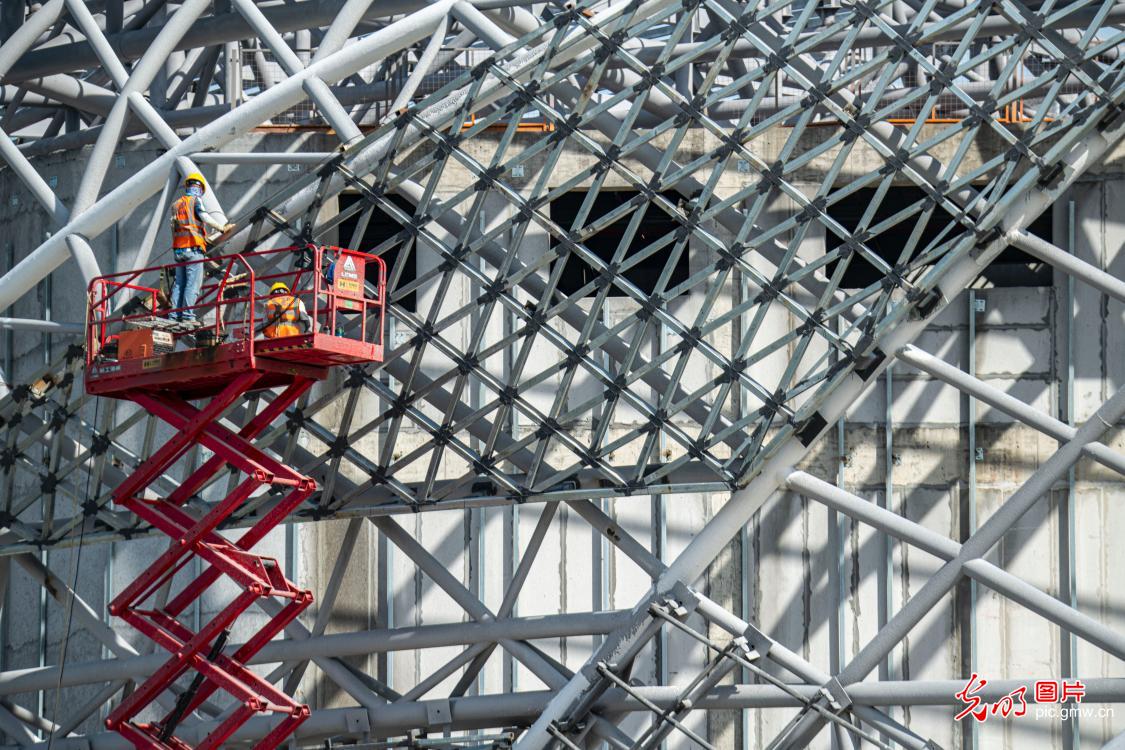 琼海文体中心抢抓施工