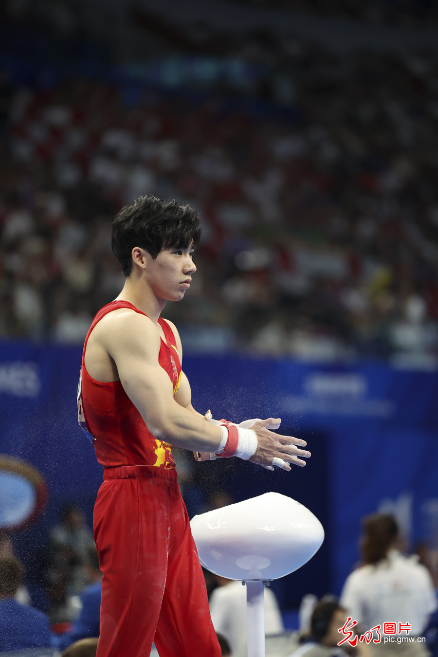 【大运风采】张博恒获大运会体操男子个人全能冠军