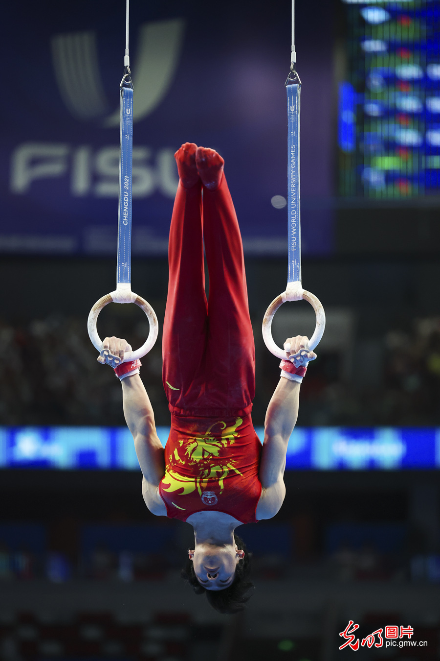 【大运风采】张博恒获大运会体操男子个人全能冠军