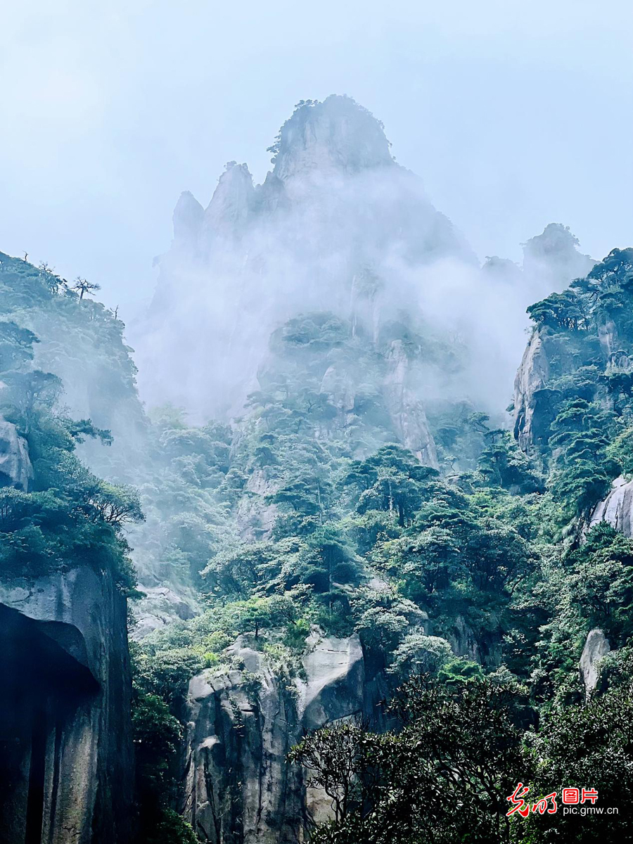 江西三清山：建设生态文明的和谐幸福画卷