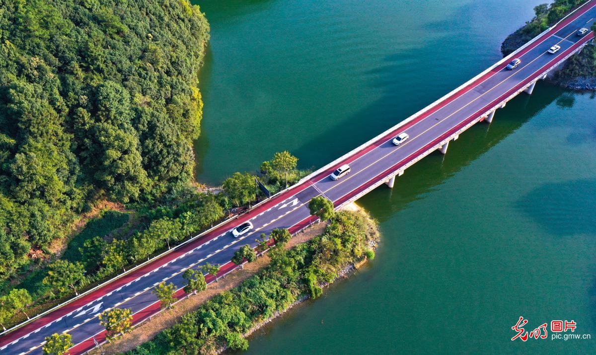 杭州亚运会公路自行车赛道一路皆风景