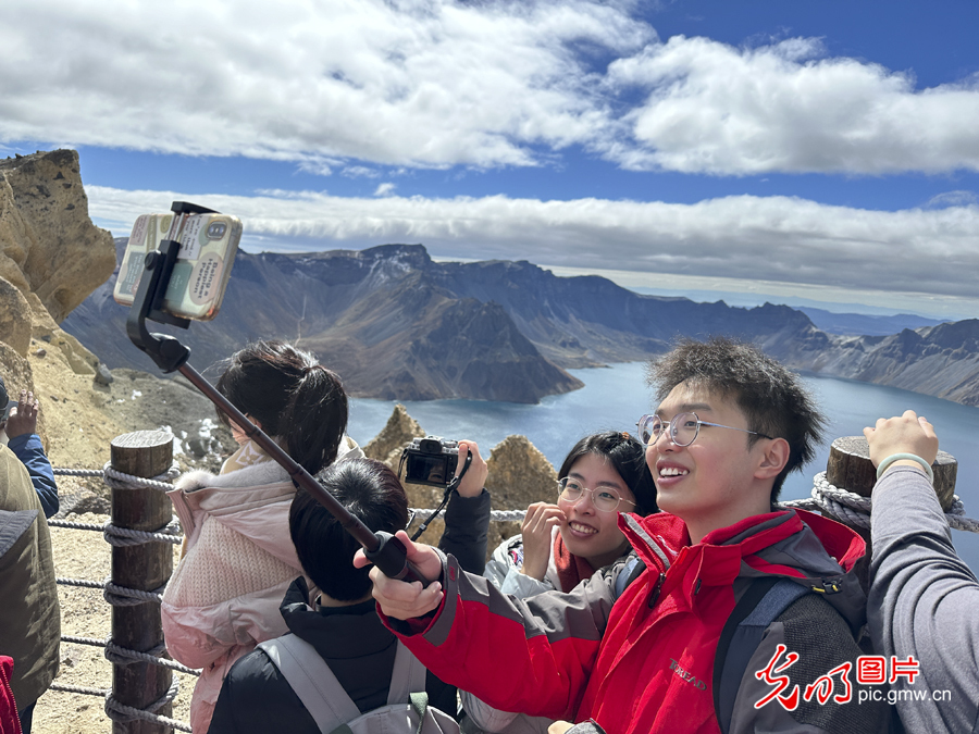 【稻花香里说丰年】“金九银十”长白山旅游业加速回暖