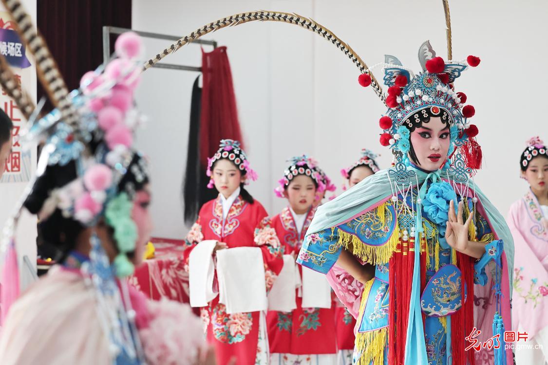 传统戏曲进校园 传统戏曲进校园