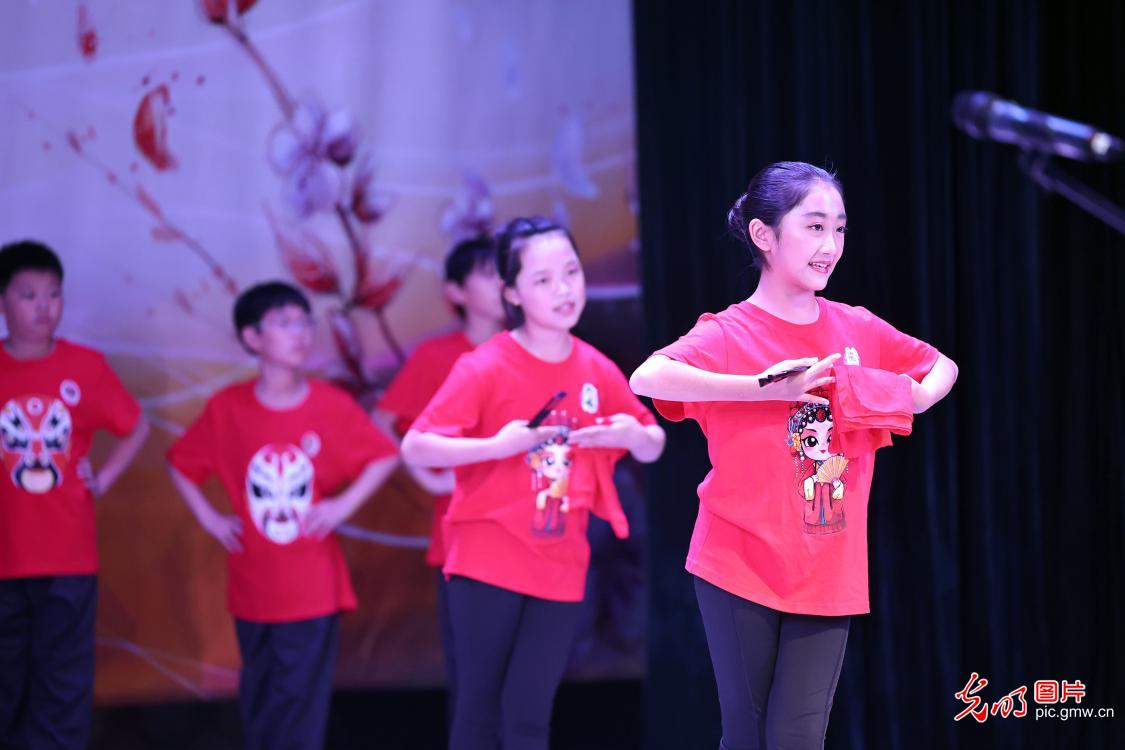 传统戏曲进校园 传统戏曲进校园