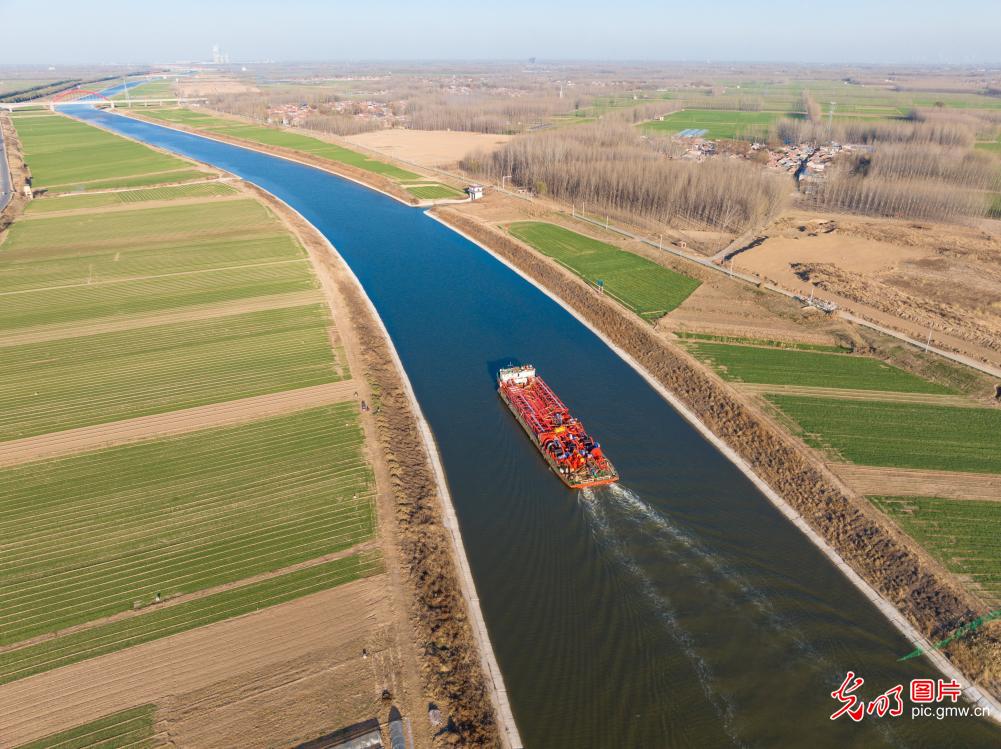 山东济南：小清河开启河海直达物流新模式