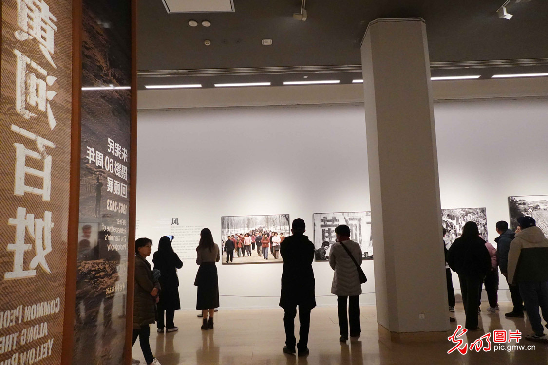 “黄河百姓——朱宪民摄影60年回顾展”在中国美术馆举办