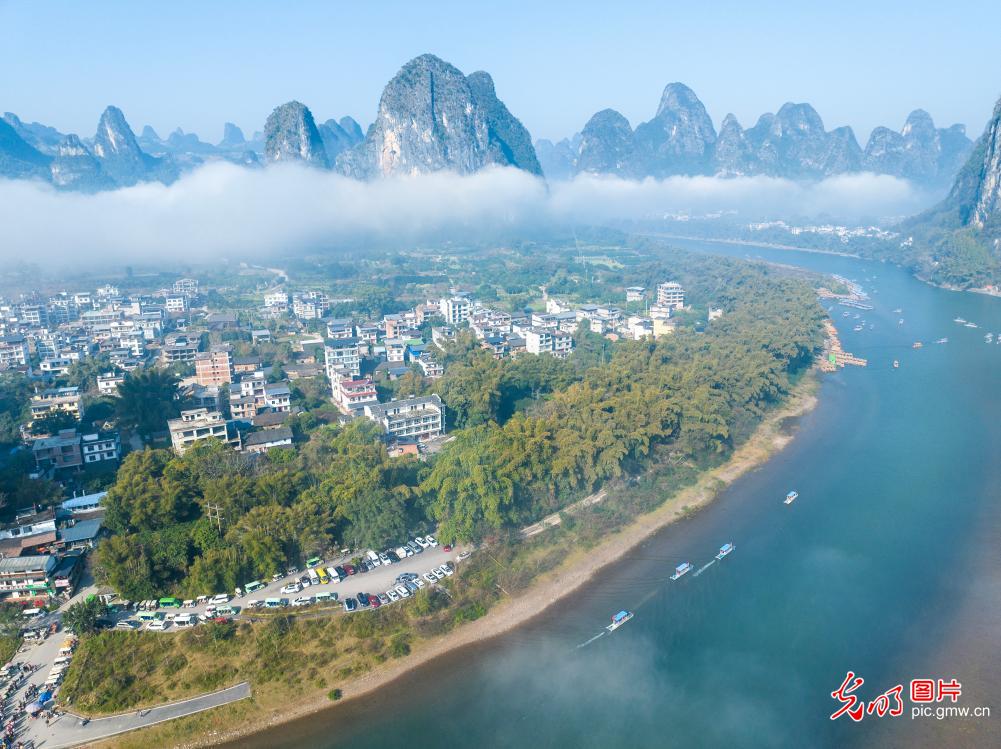 广西阳朔：畅游漓江 乐享假期