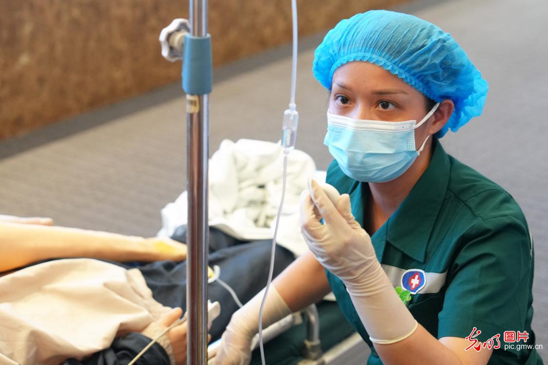 急救技能比武 提升救援能力