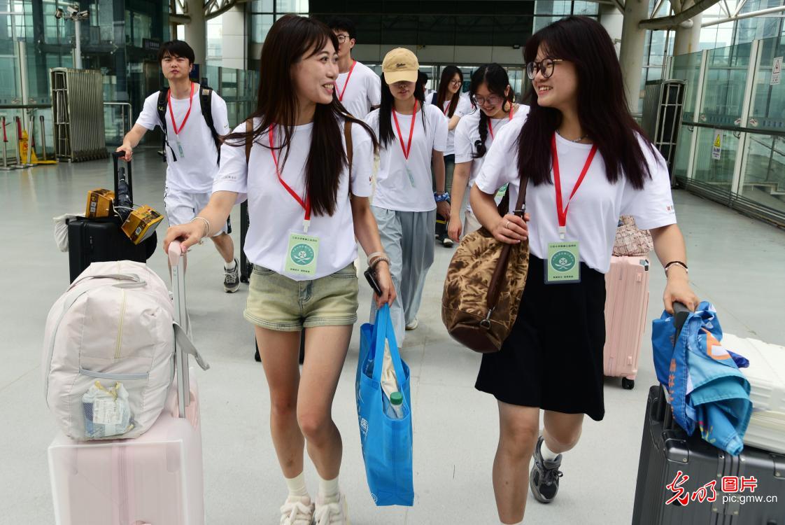 江苏大学支教团赴河南商丘支教