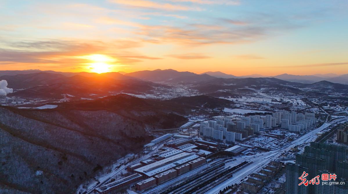 吉林：江城雪景如画