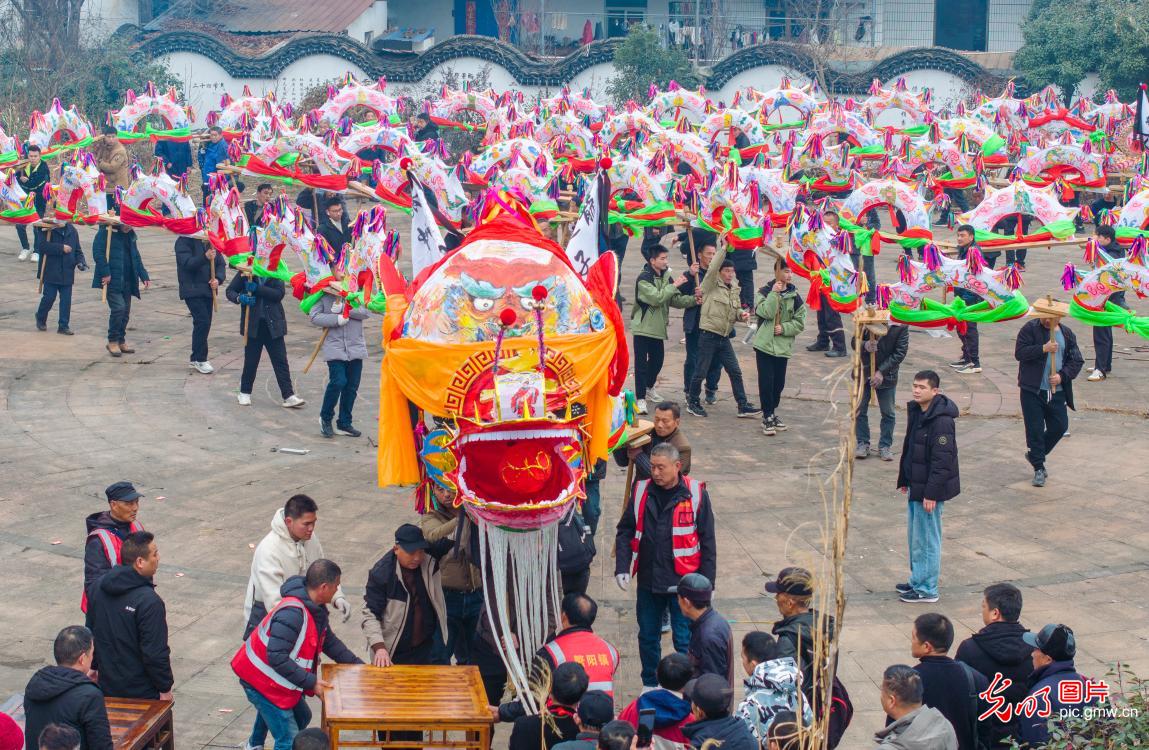 【新春走基层】多彩民俗庆立春