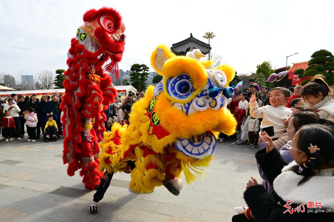 【新春走基层】新春游古镇 佳节品千年