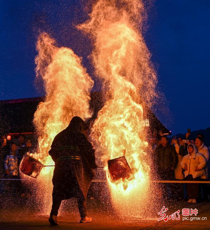 “文化夜宴”带火春节“夜经济” “文化夜宴”带火春节“夜经济”
