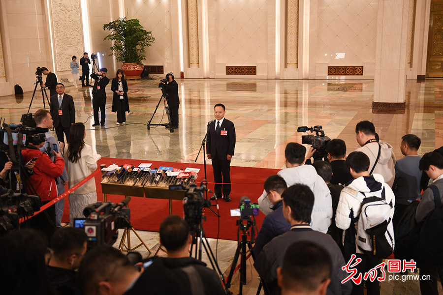 【两会“镜”相】十四届全国人大三次会议第二场“部长通道”集中采访活动举行