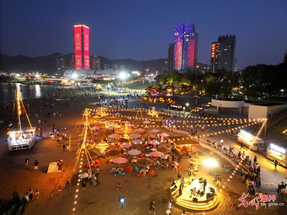 假日“夜游”撬动消费升级
